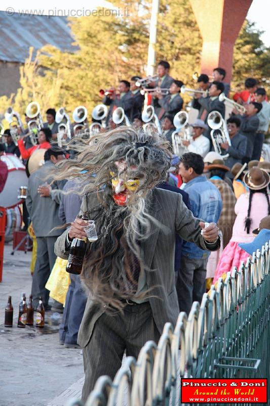 PERU - Village festivity on the road to Puno  - 08.jpg